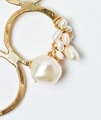 Image of Bubbles with Pearls
