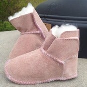 Image of EMU Australia baby booties...