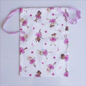 Image of Bolsa de tela con motivos de bailarinas