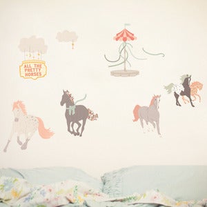 Image of Pretty Horses / Mon Carousel