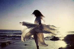 Image of Sara Twirl 17 x 22 