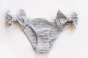 Image of cuppy cake bottoms stripes