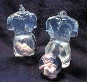 Image of MOTHER WITH BABY KEYCHAIN