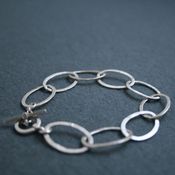 Image of hammered loop bracelet
