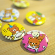 Image of Badge Rilakkuma