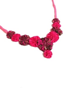 Image of Fuchsia Gold Rosette Necklace