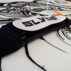 Image of ADJUSTABLE HAND STRAP