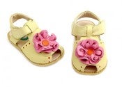 Image of Livie & Luca, sandal gul med pink blomst