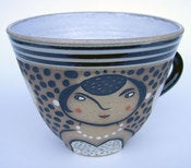 Image of Stor tekopp, pärl-tjej/ Big teacup, pearl-girl
