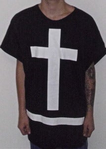 Image of MAXI TEE "GODLESS" BLACK/WHITE