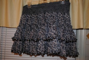 Image of L floral skirt