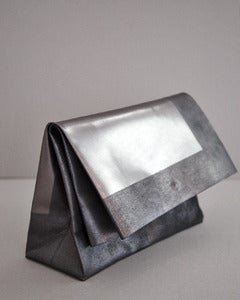 Image of SACO DE PAPEL GRANDE /+ graphite square