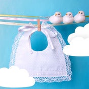 Image of Babero clásico Blanco con topitos