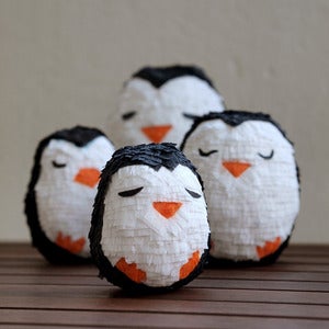 Image of Mini Peggy Bluff Piñata
