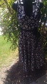 Image of Black & White Floral Swing Dress Sz 8 