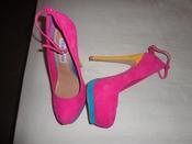 Image of BRAND NEW STEVE MADDEN HEELS 8.5