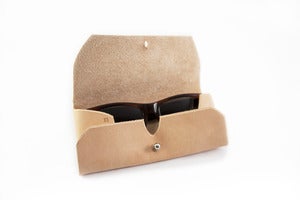 Image of Glasses Carrier