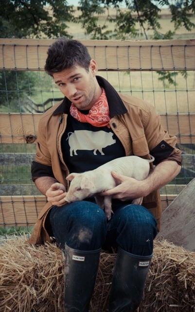 Image of *LIMITED EDITION* GUYS JOHN BARTLETT + FARM SANCTUARY "AMBASSADOR COLLECTION" PIG TEE