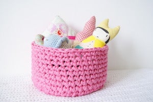Image of *NOUVEAU COLORIS* Panière en crochet Rose