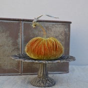Image of Velvet Plush Pumpkin 5" Single