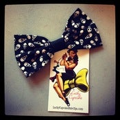 Image of Mini Skull Bow