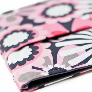 Image of MacBook Computer Case with Pocket: 11 13 14 15 17 18 Inch: Gray & Pink Flower Shower