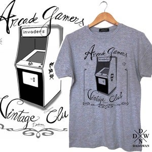 Image of T-shirt Arcade Gamers Vintage Club by Dadawan 