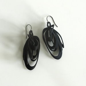 Image of Ribbon Earrings Black