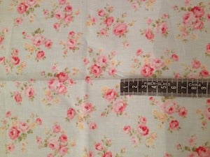 Image of Ditsy Floral Pocket Tee