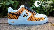 Image of "Siberian Tiger" Custom Air Force One Low