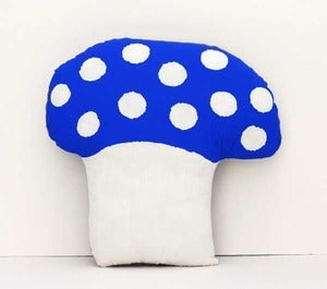 Image of large mushroom _blue
