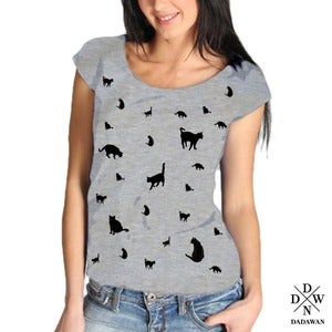 Image of T-shirt femme semis pattern chats by Dadawan