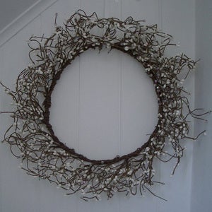 Image of White Beaded Wreath