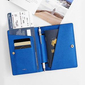 Image of invite.L Passport Case