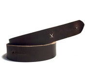 Image of Camden guitar strap in brown