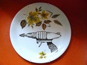 Image of Ray gun plate