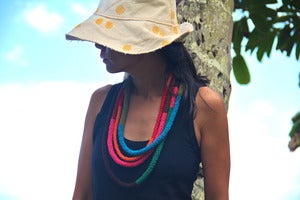 Image of afro lei necklace - honua