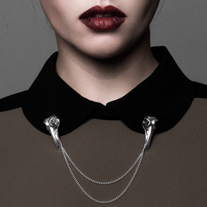 Image of Freya. Silver Raven Collar Chain