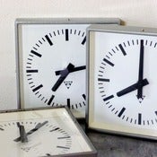 Image of [ horloge industrielle ]
