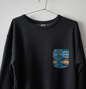 Image of AZTECA POCKET BLACK SWEATSHIRT