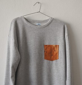 Image of WOOD POCKET GREY SWEATSHIRT