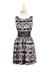 Image of The Daisy (Black and White Floral)