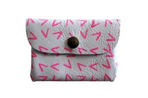 Image of Card Holder- White Leather with Pink Points
