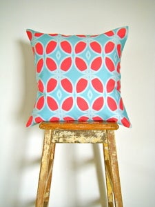 Image of Organic Cotton Cushion Cover - Circle - Aqua and Red