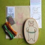 Image of COUNTING BEAR : DIY EMBROIDERY KIT  