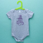 Image of I'VE GOT YOUR BACK ANIMALS : infant onesie