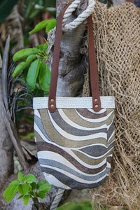 Image of  Stormy Kai Handmade Mini Hobo Purse Shoulder Bag - Mid Century Modern Vintage Linen Eco Green OOAK