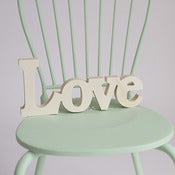 Image of Palabra Love en madera