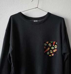Image of SOUCES POCKET BLACK SWEATSHIRT