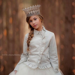 Image of Galinda the Second
